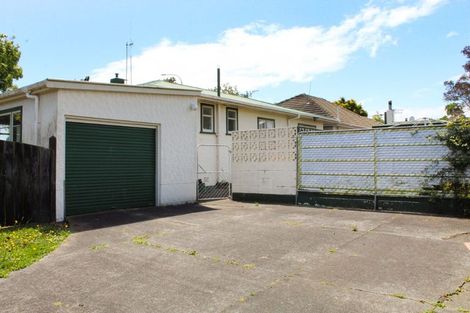 Photo of property in 21 Manawatu Street, Hokowhitu, Palmerston North, 4410