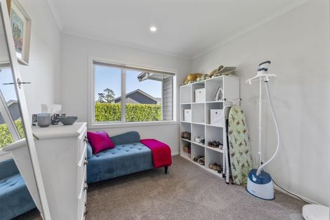 Photo of property in 7 Cross Street, Lepperton, New Plymouth, 4373