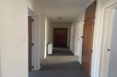 Photo of property in 2/36 Solomon Avenue, Redwood, Christchurch, 8051