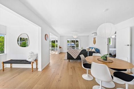 Photo of property in 217 Motutara Road, Muriwai, Waimauku, 0881