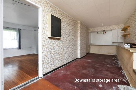 Photo of property in 2/21a Ludlow Terrace, Totara Vale, Auckland, 0627