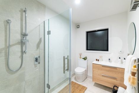 Photo of property in 8 Lookaway Place, Huntsbury, Christchurch, 8022