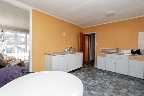 Photo of property in 5 Empire Street, Dannevirke, 4930