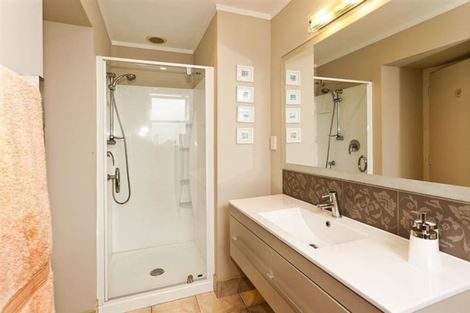 Photo of property in 10 Garden Terrace, Devonport, Auckland, 0624