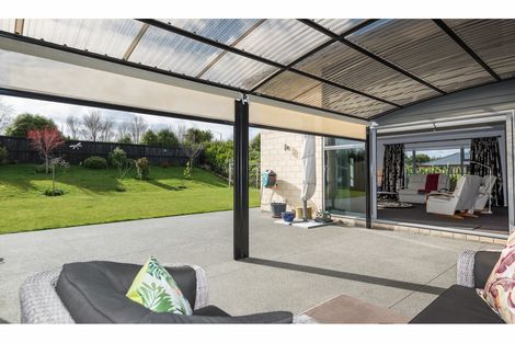 Photo of property in 43 Davaar Crescent, Broomfield, Christchurch, 8042