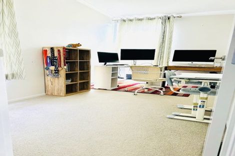 Photo of property in 13 William Stratton Lane, Hobsonville, Auckland, 0616