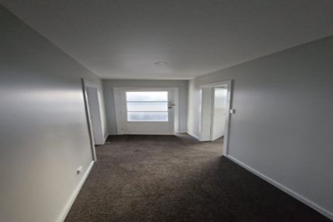 Photo of property in 19 Lambeth Crescent, Northcote, Christchurch, 8052