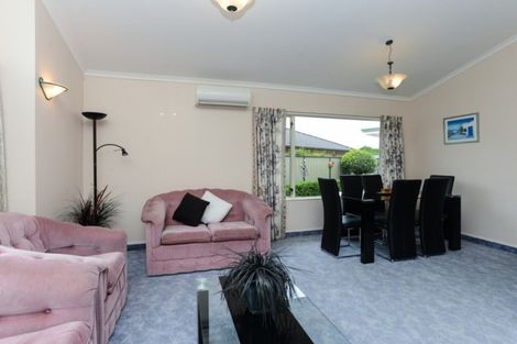 Photo of property in 9 Claridge Place, Taradale, Napier, 4112