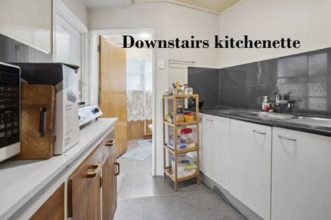 Photo of property in 12 Lane Crescent, Tawa, Wellington, 5028