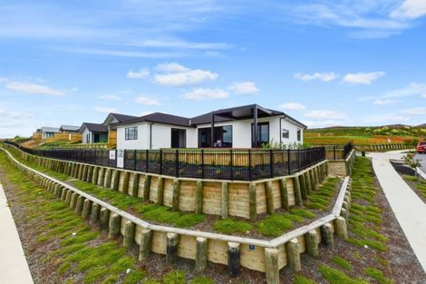 Photo of property in 1 Bosun Place, Te Atatu Peninsula, Auckland, 0610