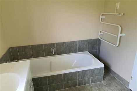 Photo of property in 16a Roick Parade, Glen Eden, Auckland, 0602