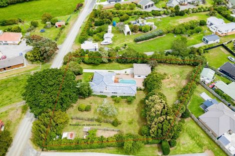 Photo of property in 17 Pyle Road West, One Tree Point, 0118