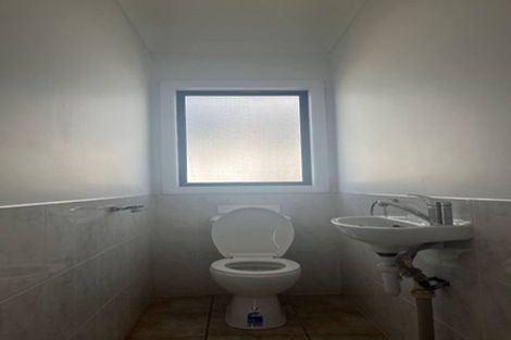 Photo of property in 8 Stanley Road, Glenfield, Auckland, 0629