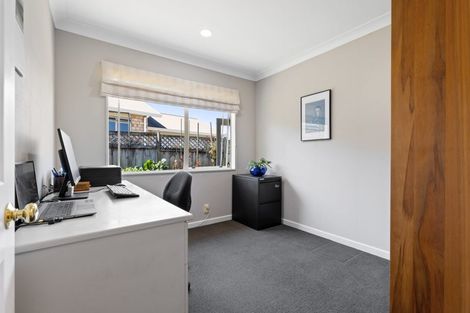 Photo of property in 7 Mcleod Mews, Rototuna, Hamilton, 3210