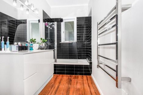 Photo of property in 1/4 Hayward Road, Papatoetoe, Auckland, 2025