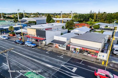 Photo of property in 3 Dorset Avenue, Westown, New Plymouth, 4310