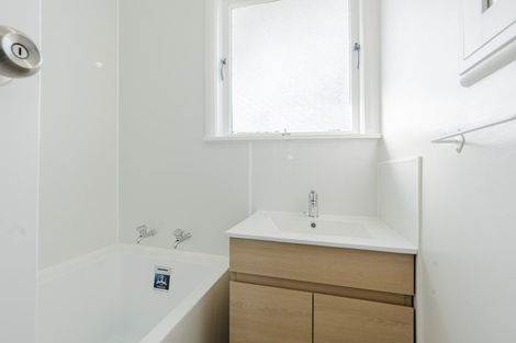 Photo of property in 36a Montgomery Crescent, Bader, Hamilton, 3206