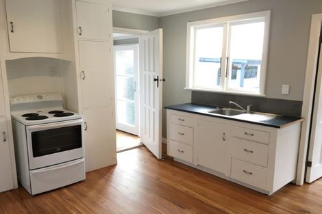 Photo of property in 82 George Street, Tuakau, 2121