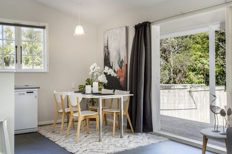 Photo of property in 23 Makiri Street, Helensville, 0800