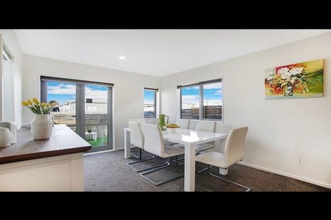 Photo of property in 15 Divide Loop, Takanini, 2112