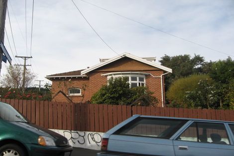 Photo of property in 2 Grandview Crescent, Opoho, Dunedin, 9010