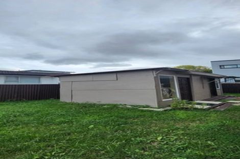 Photo of property in 38 Kenderdine Road, Papatoetoe, Auckland, 2025