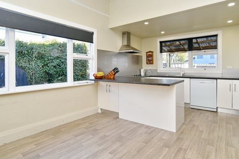 Photo of property in 137 Geraldine Street, Edgeware, Christchurch, 8013