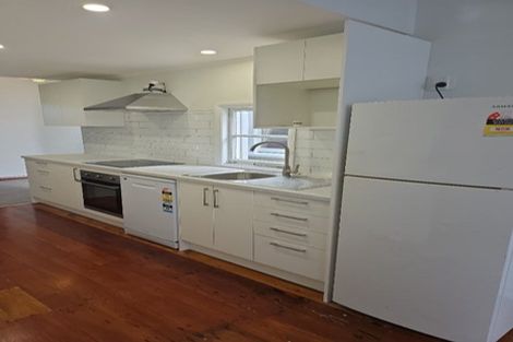 Photo of property in 355 The Terrace, Te Aro, Wellington, 6011