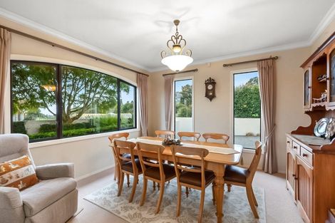 Photo of property in 8 Tupare Place, Highlands Park, New Plymouth, 4312