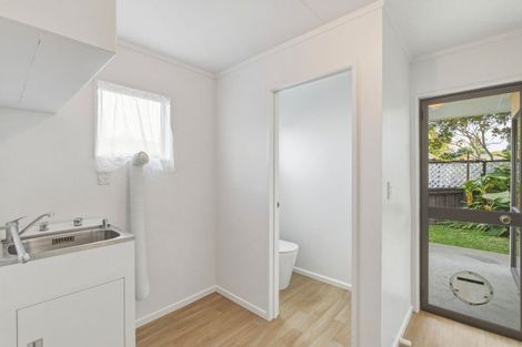 Photo of property in 33 Kent Road, Saint Johns Hill, Whanganui, 4501