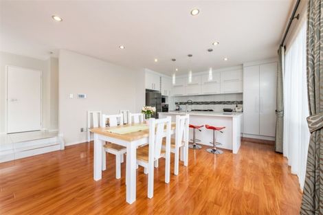 Photo of property in 10a Merchant Avenue, Te Atatu South, Auckland, 0610