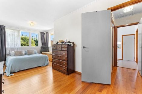 Photo of property in 4 Pomelo Road, Te Atatu South, Auckland, 0610