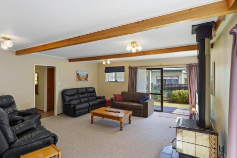 Photo of property in 18a Toi Street, Otaki Beach, Otaki, 5512