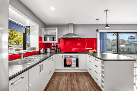 Photo of property in 409 Main Road North, Redwood, Christchurch, 8051