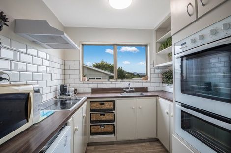 Photo of property in 67 Omapere Street, Whitby, Porirua, 5024