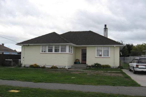 Photo of property in 22 Grant Crescent, Masterton, 5810