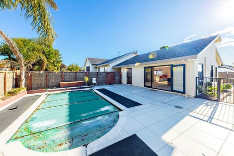 Photo of property in 1 Syntax Place, Conifer Grove, Takanini, 2112
