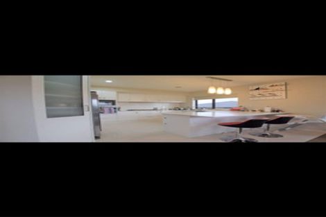 Photo of property in 6 Karika Place, Massey, Auckland, 0614