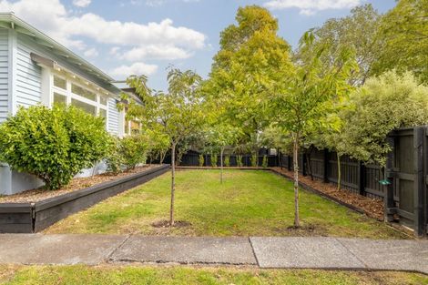 Photo of property in 134 Saint Martins Road, Saint Martins, Christchurch, 8022