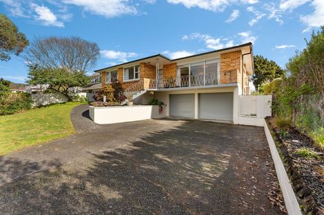 Photo of property in 6 Arnot Avenue, Clouston Park, Upper Hutt, 5018
