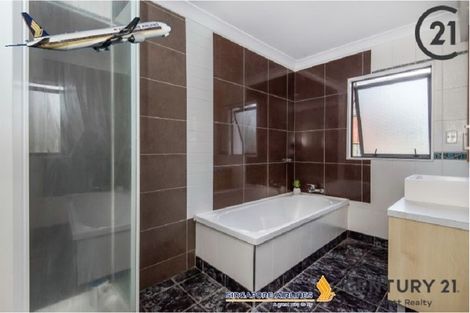 Photo of property in 49 College Road, Northcote, Auckland, 0627