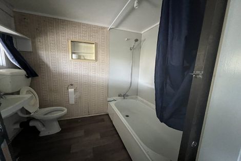 Photo of property in 1/22 Glenvar Road, Torbay, Auckland, 0630