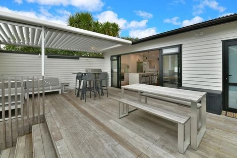 Photo of property in 49 Roseberry Avenue, Birkenhead, Auckland, 0626