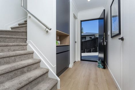 Photo of property in 24b Scarlock Avenue, Browns Bay, Auckland, 0630