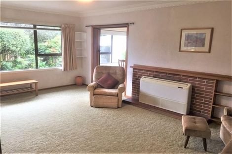 Photo of property in 8 Boler Place, New Lynn, Auckland, 0600
