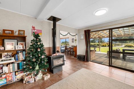 Photo of property in 257 Halcombe Road, Feilding, 4775