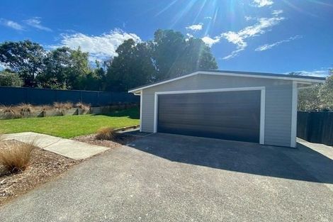 Photo of property in 14 John Road, Stanmore Bay, Whangaparaoa, 0932