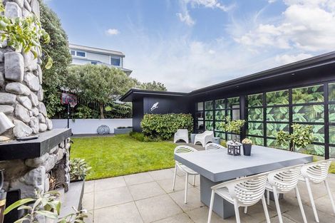 Photo of property in 14 Alexandra Road, Roseneath, Wellington, 6021