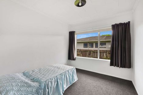 Photo of property in 102 Heta Road, Highlands Park, New Plymouth, 4312