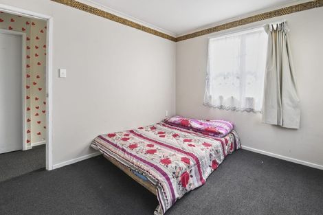 Photo of property in 10a Cambridge Road, Manurewa, Auckland, 2102